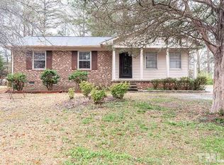 1216 Bentley Ln, Raleigh, NC 27610