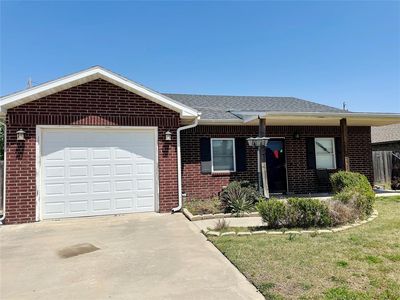 113 SW 8th St, Moore, OK, 73160