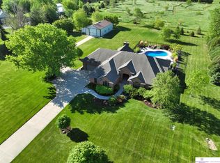 21789 Mandy Ln, Gretna, NE 68028