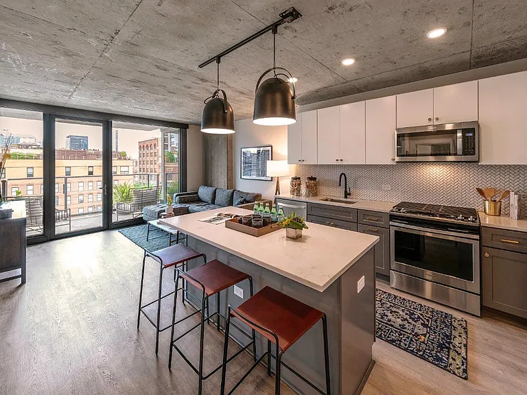 Marlowe Apartments Chicago One Bedroom Model Kitchen