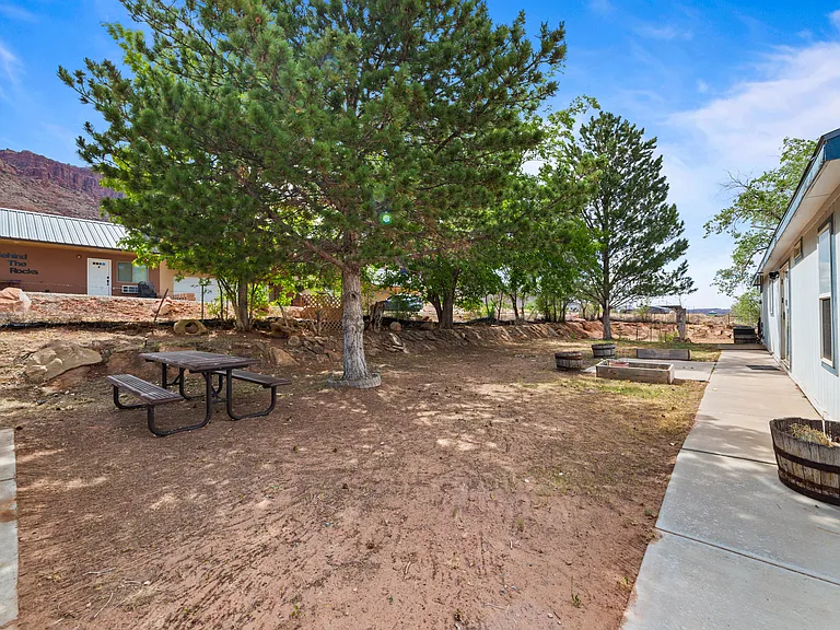 2690 S Highway 191 — Photo 30
