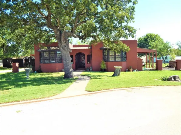 817 Tanglewood Dr, Clyde, TX 79510