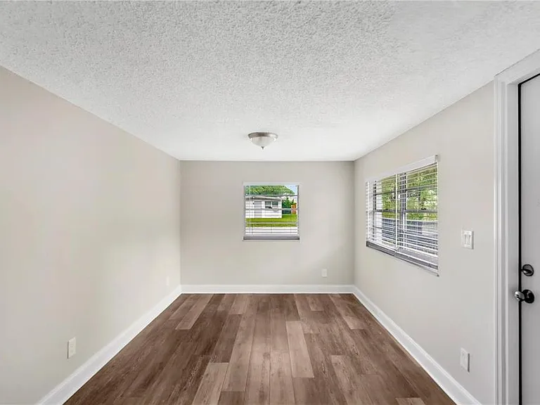 4105 W Mango Ave — Photo 17