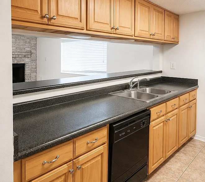 3 bed, 1316 sqft, $1,700 — Photo 3