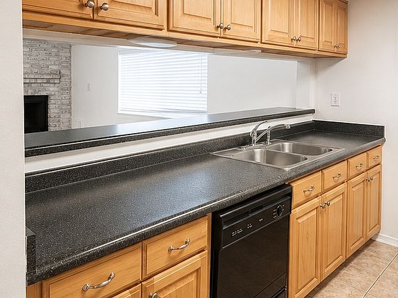 3rd image of 3322 Crossman St