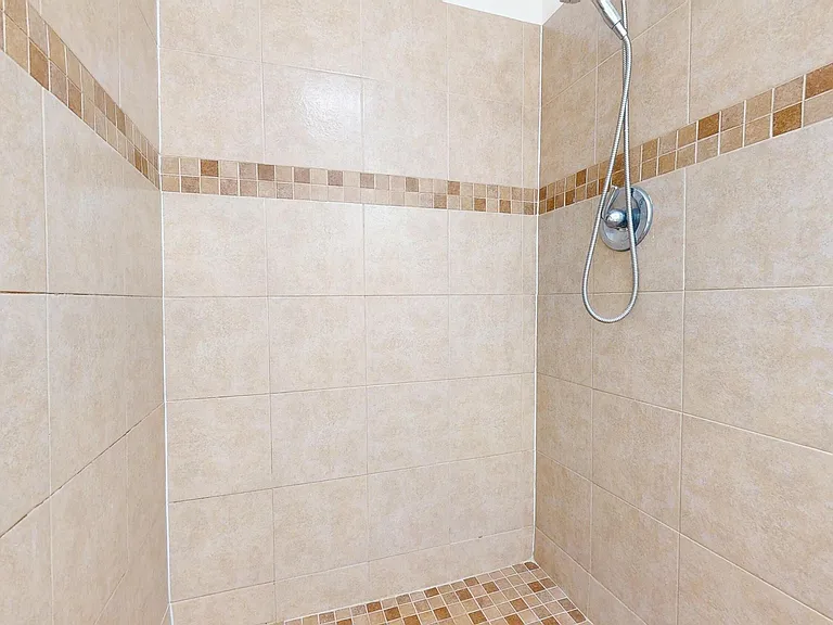6925 Escondido Dr #B — Photo 19