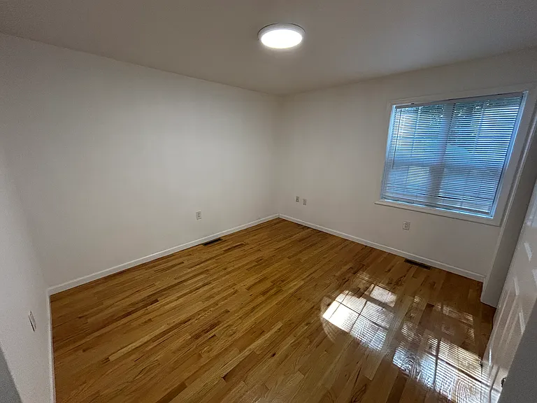 407 Walnut Grove Rd — Photo 6