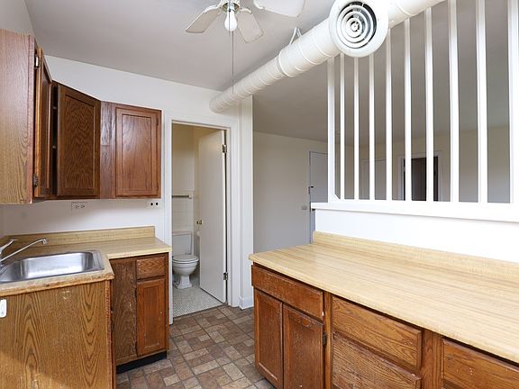 4th image of 373-73 Hazel Ave #D3