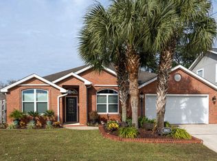 1963 Waterford Ridge Rd, Fort Walton Beach, FL 32547