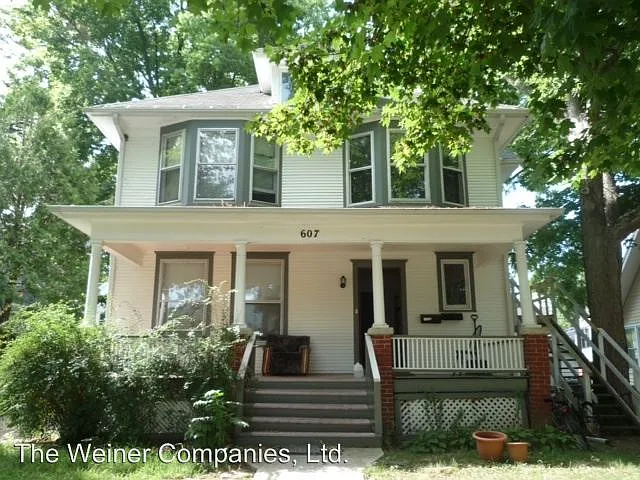 607 W High St photo 1