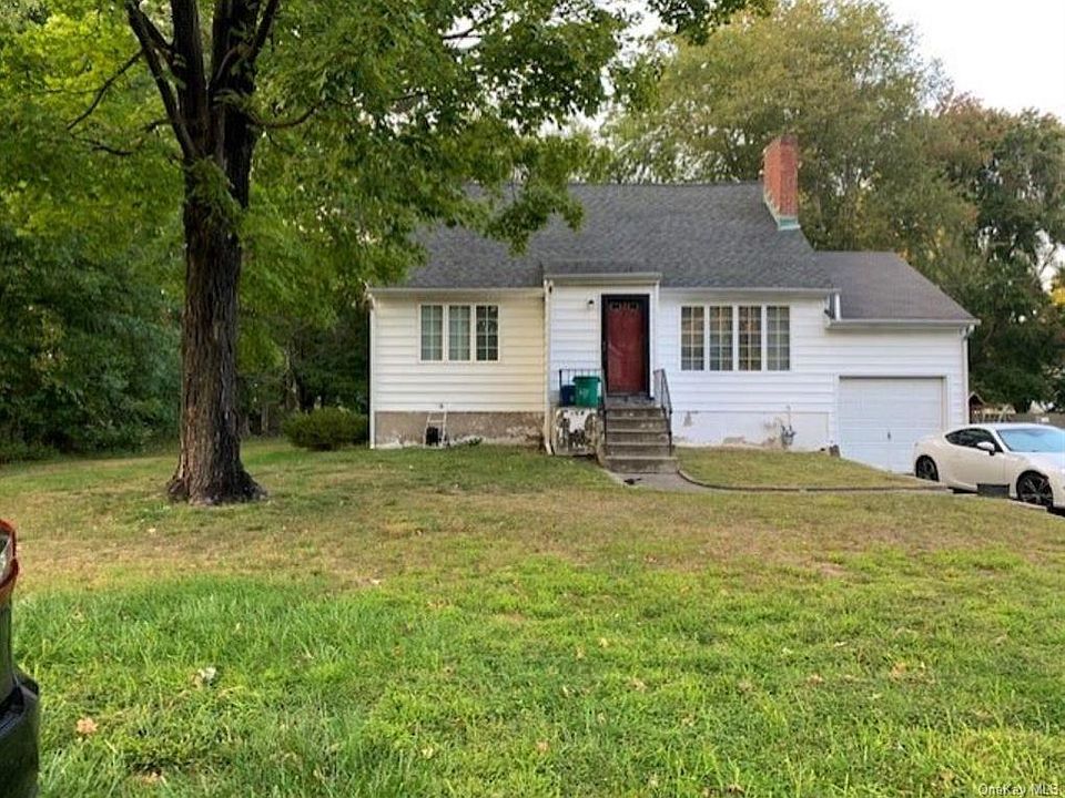 1st image of 299 Holt Dr