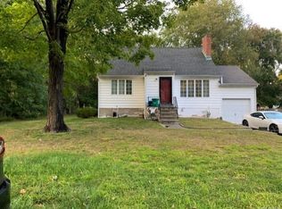 299 Holt Dr, Pearl River, NY 10965