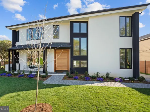 2520 5th St S, Arlington, VA 22204