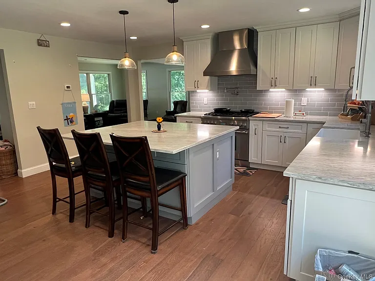 23 Craig Dr — Photo 6