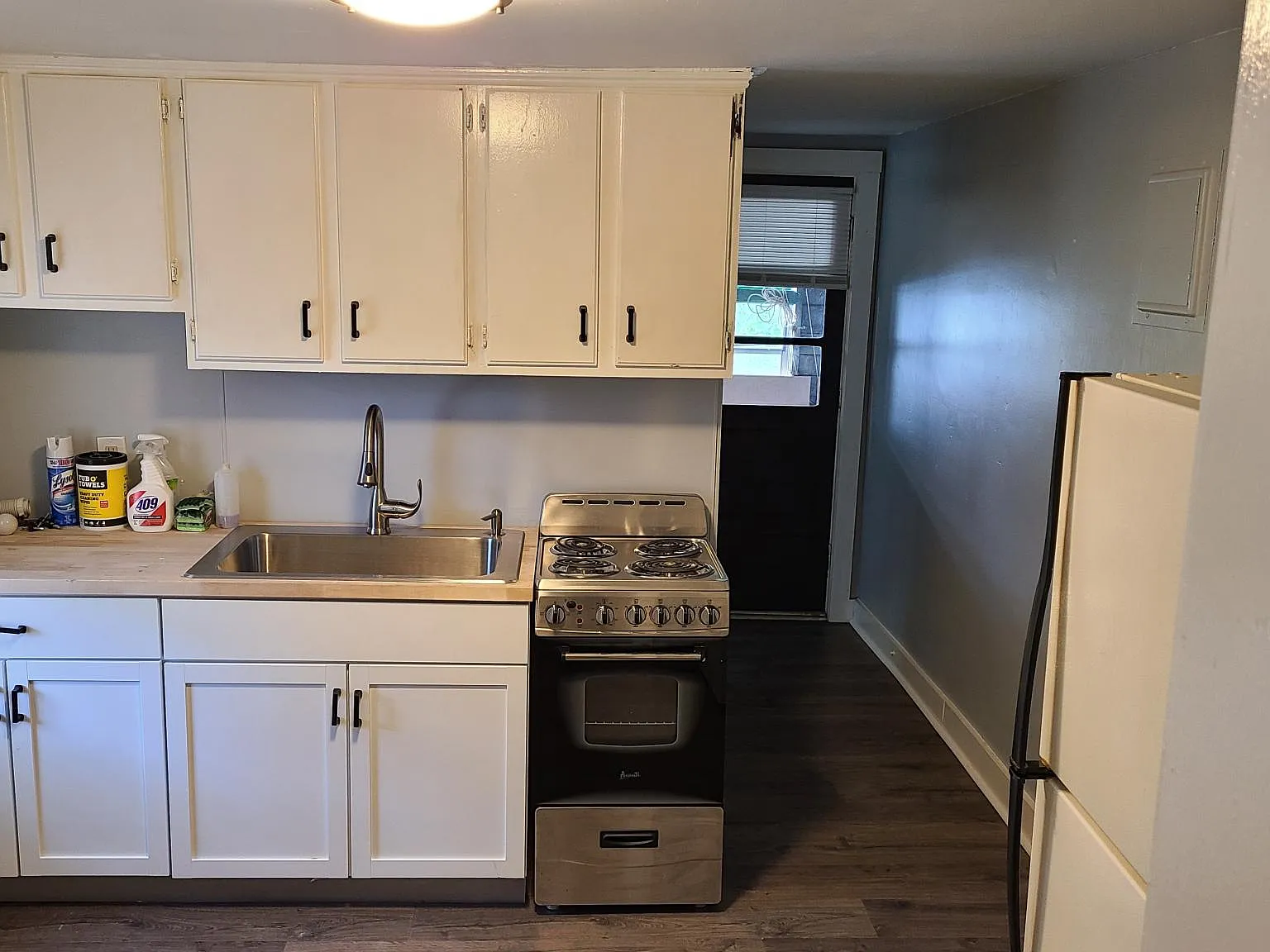 15 Middle St — Photo 2
