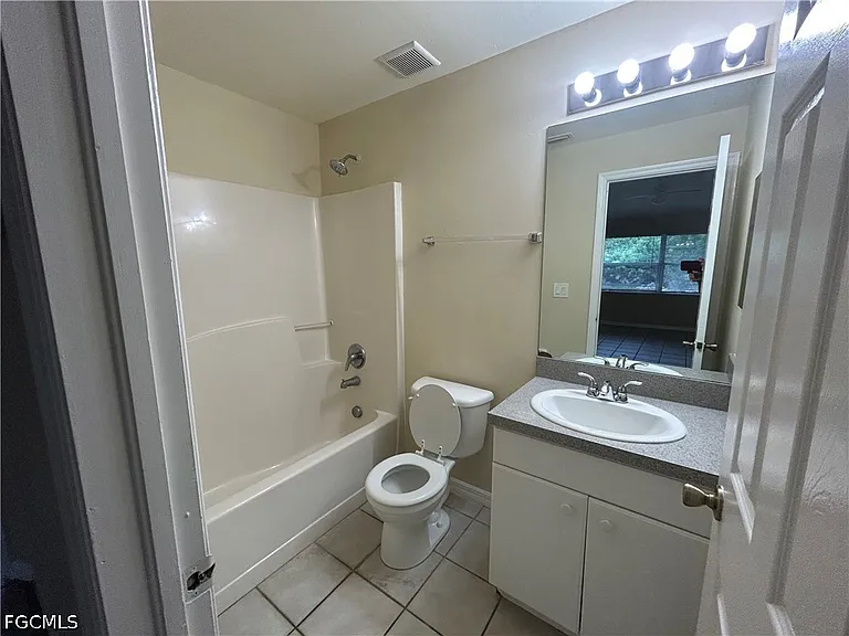 3010 Vernon Ave S — Photo 7