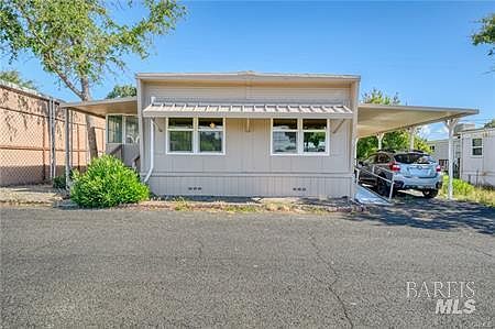 2nd image of 4265 Lakeshore Boulevard #22