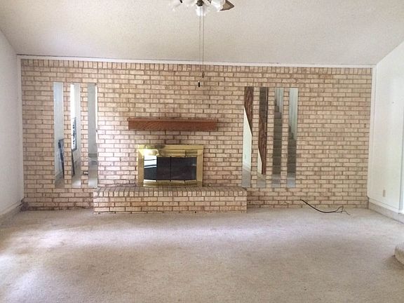 2nd image of 4808 Crest Dr