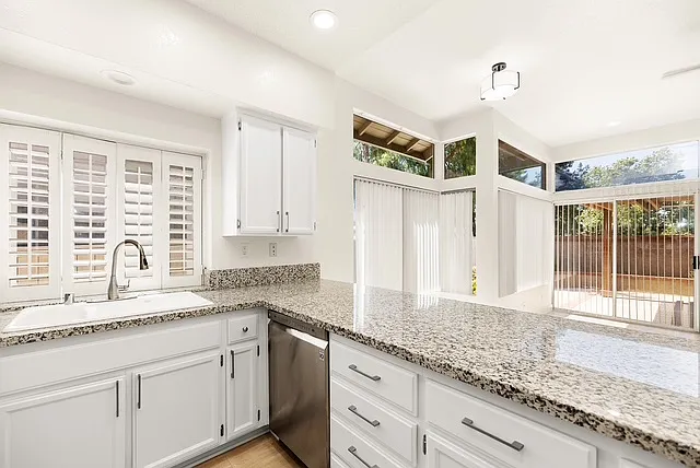 30002 Jon Christian Pl — Photo 7