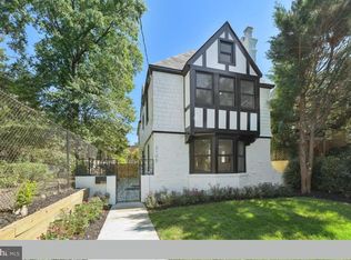 3105 38th St NW, Washington, DC 20016