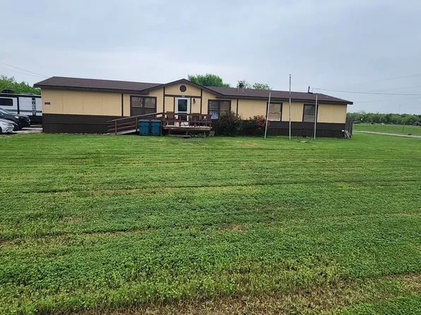 1120 Fm 368 S, Iowa Park, TX 76367
