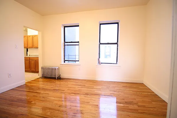 Rented by Grand & Co. | media 20