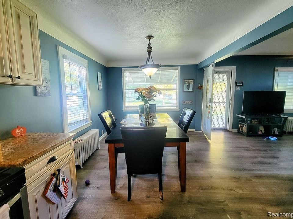 17134 Brady, photo 4
