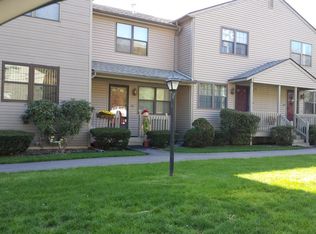 603 Pinewood Dr, Smithfield, RI 02917