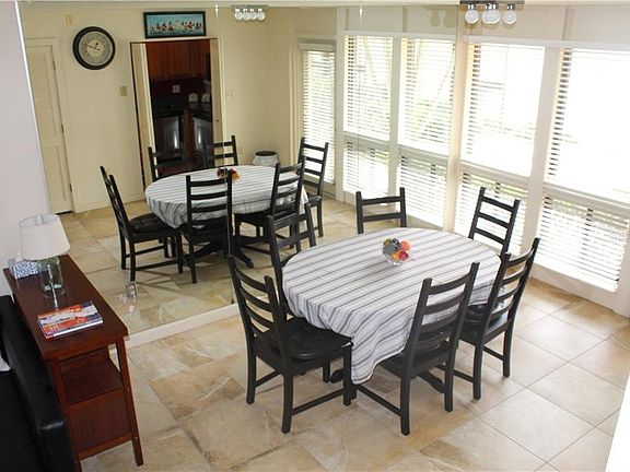 4th image of 800 S Blvd Of Presidents Unit 14