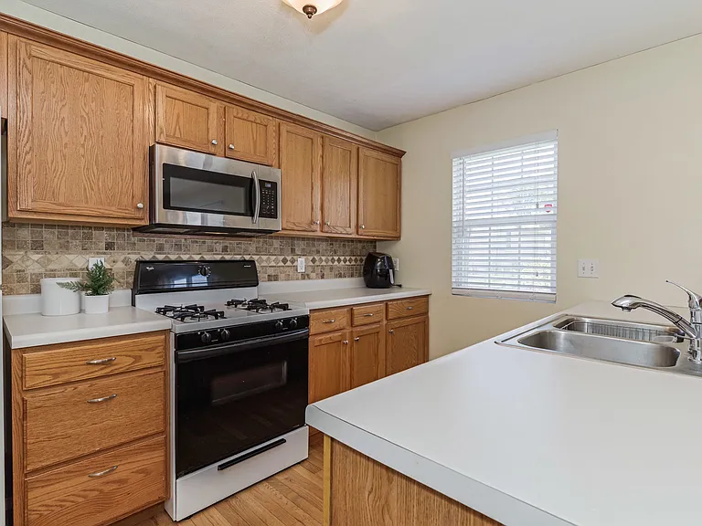244 Parktrail Rd — Photo 12