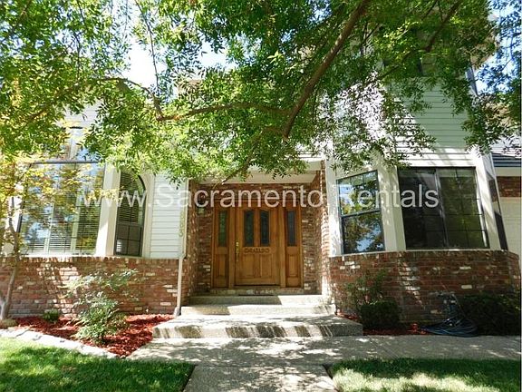 4th image of 883 Shore Breeze Dr