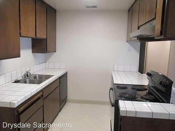 3rd image of 337 Kipps Ln #A