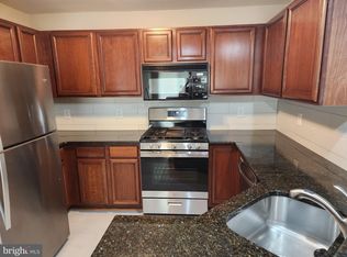13107 Millhaven Pl APT E, Germantown, MD 20874
