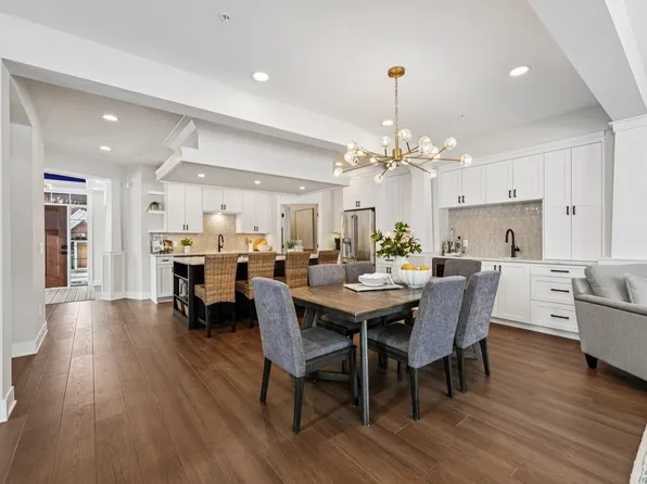 10821 Falling Water Ln Unit A, Woodbury, MN 55129