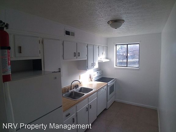 4th image of 1407 Pickett St #B-3