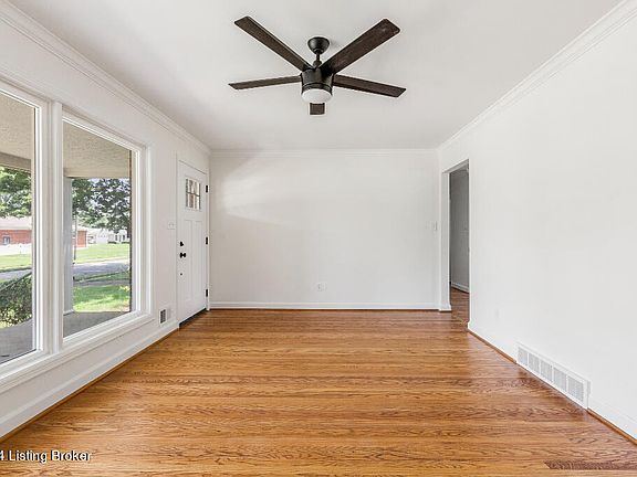 5th image of 2714 Colin Ave