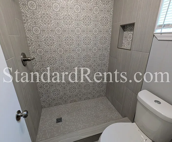 8121 Winewood Way — Photo 10