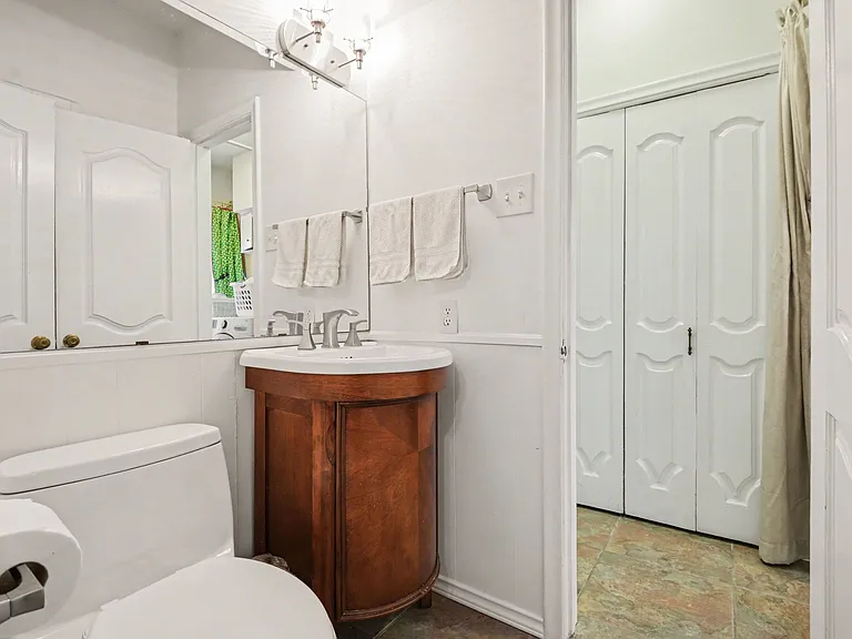 14140 Hillcrest Rd — Photo 11