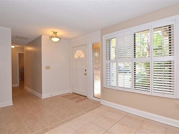 2nd image of 202 Pembrook Pl