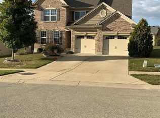 8861 Coronet Ct, Cleves, OH 45002