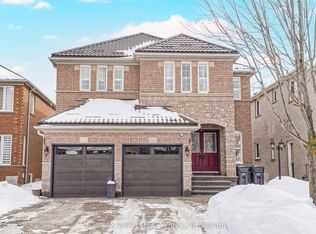 38 Bottlebrush Dr, Brampton, ON L6R 2Z5
