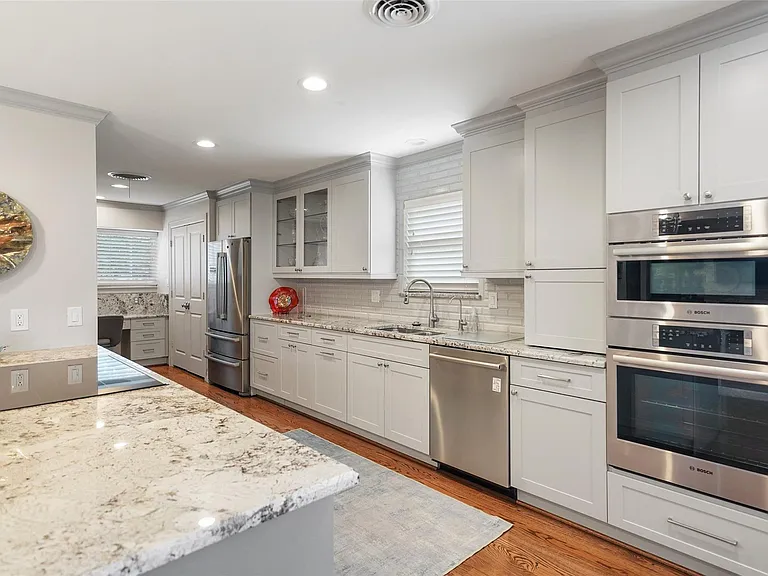 5058 Yarwell Dr — Photo 20