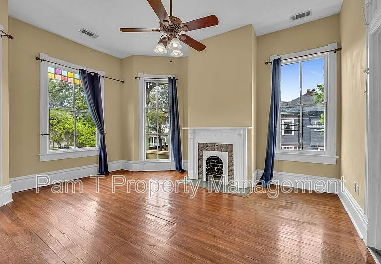 201 W 37th St #MAIN HOUSE — Photo 24