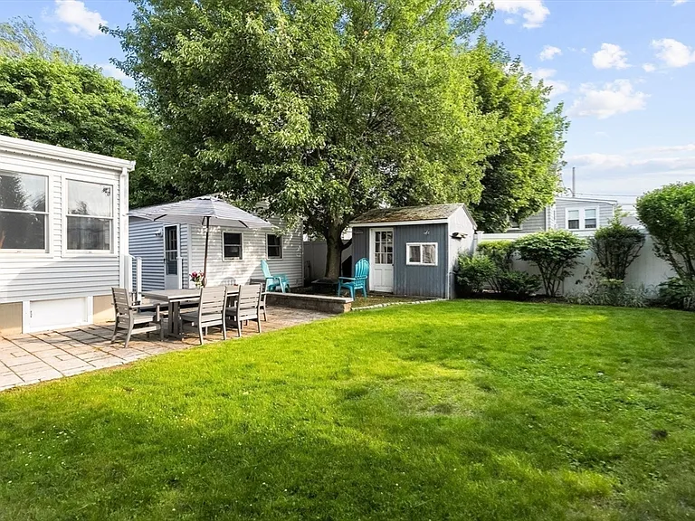 15 University Rd — Photo 37