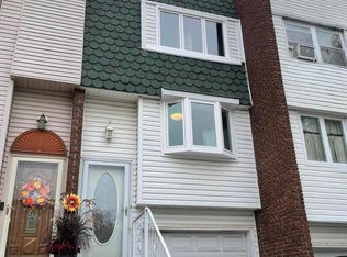 6 Dogwood Dr, Staten Island, NY 10312