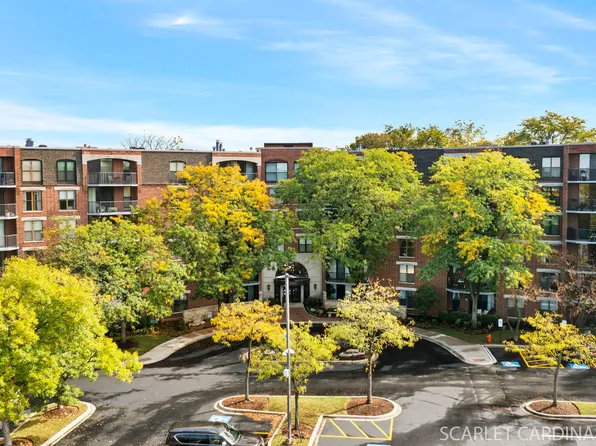 509 Aurora Ave Unit 204, Naperville, IL 60540