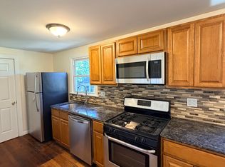 252 Goffe Ter Floor 3, New Haven, CT 06511