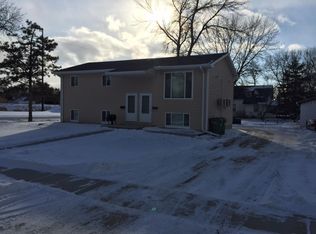 105 9th Ave, Brookings, SD 57006