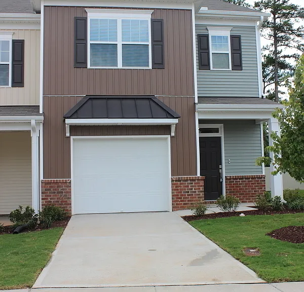 6117 Beale Loop — Photo 1