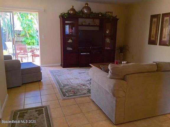 5th image of 1134 Steven Patrick Ave
